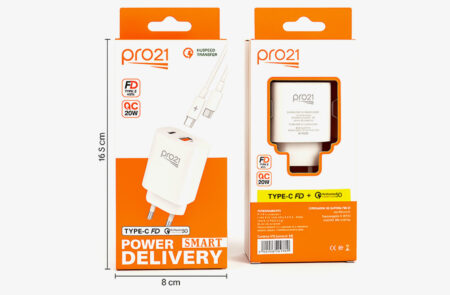 Cargador PRO 21 - Power Delivery (PD ) Type C - C/Cable Extraible Type C A Type C  - entradas USB + TYPE C